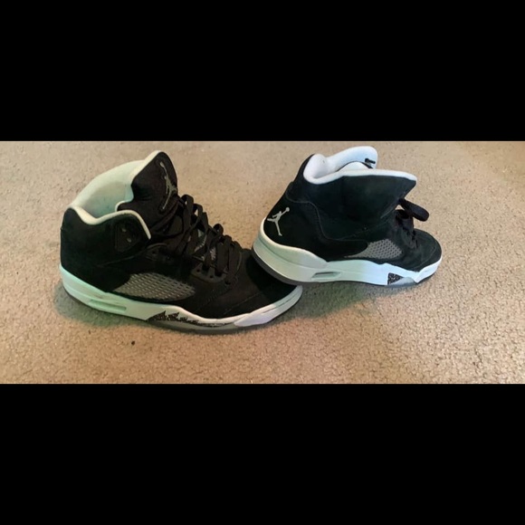 Jordan retro 5 Oreo size 9 used once - Picture 4 of 8